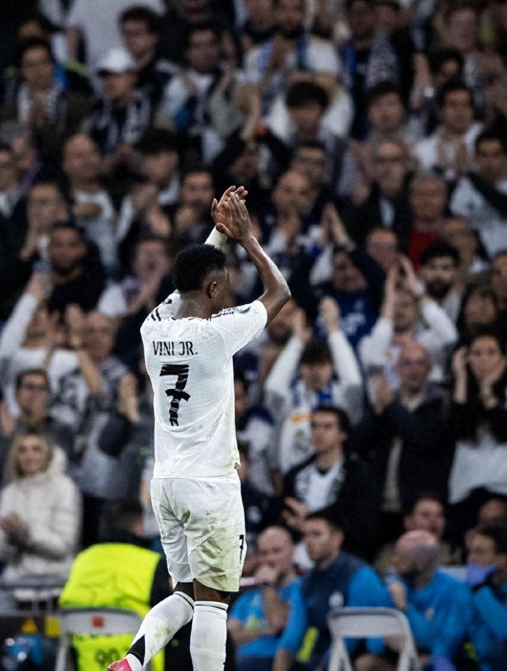 爱游戏ayx -关于姆巴佩关键节点关键助攻,公牛带队取胜!的信息